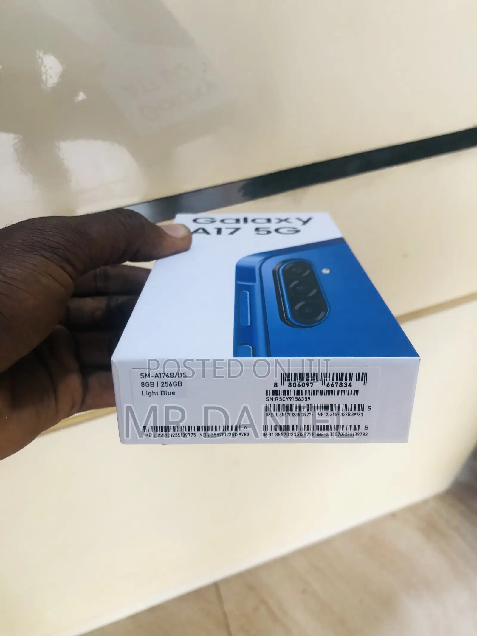 New Samsung Galaxy A17 5G 256 GB Blue