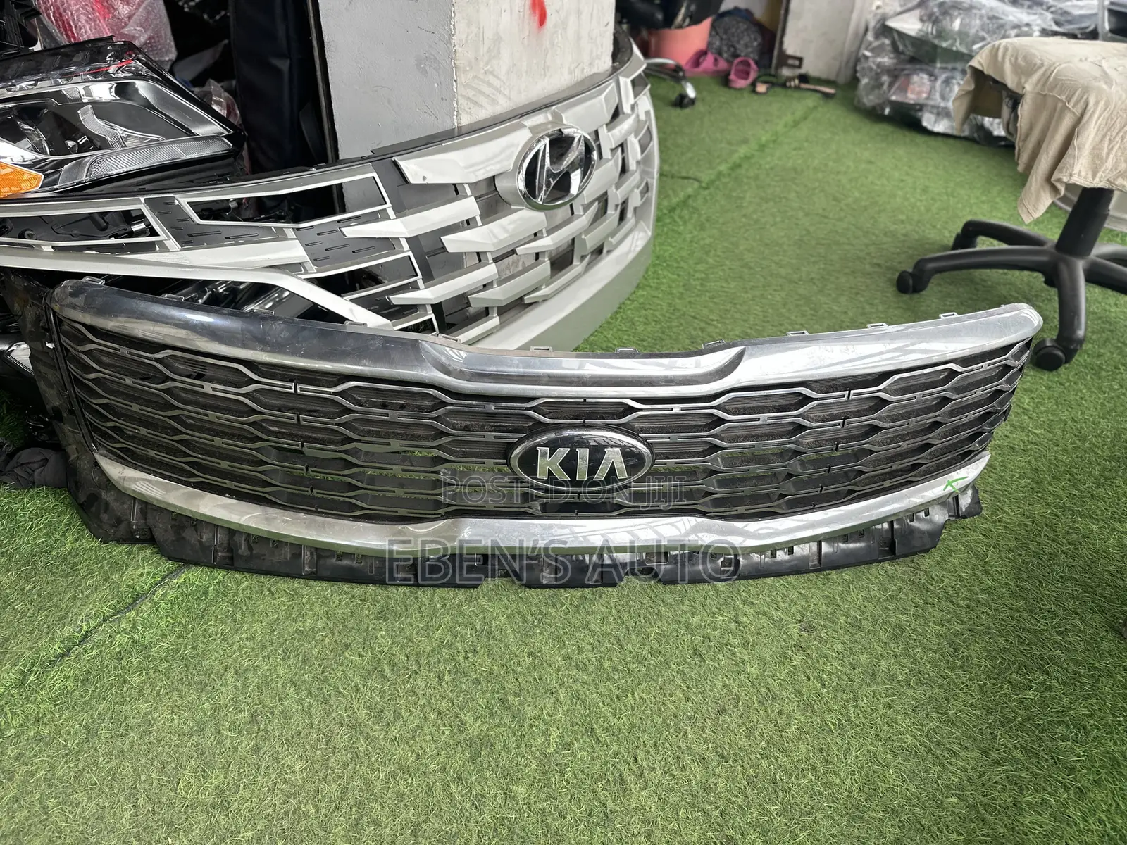 2018,2019,2020 KIA Telluride Front Grille