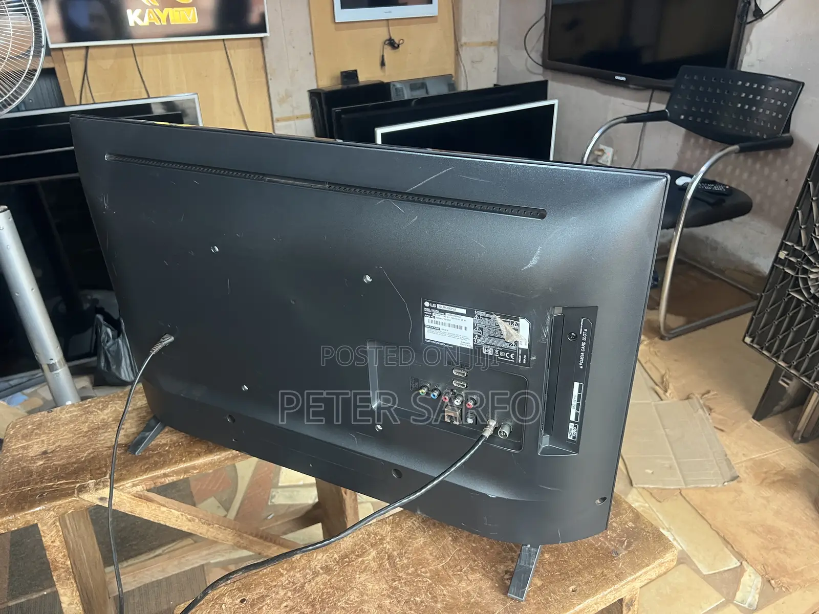 LG 32 Smart TV