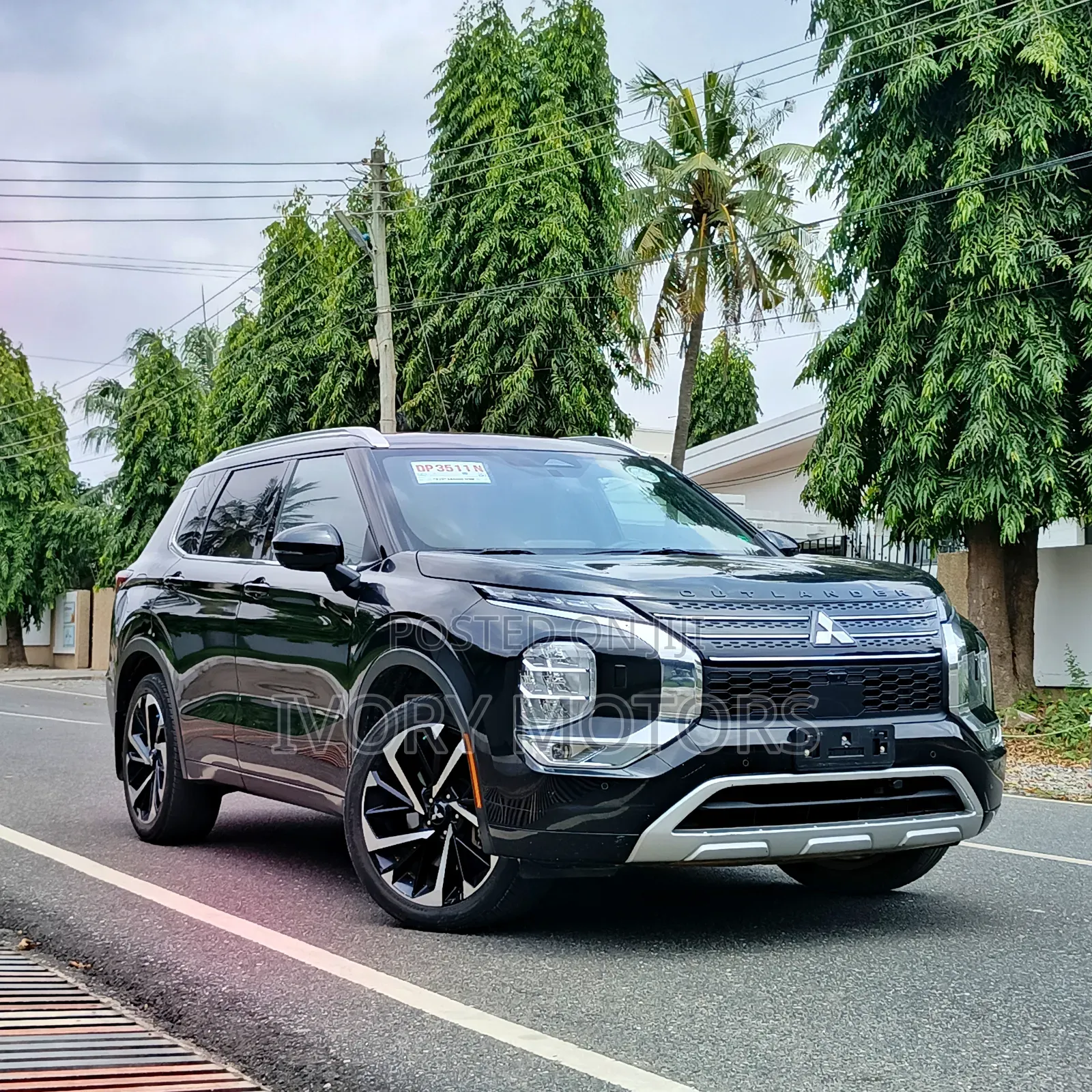 Mitsubishi Outlander 2024 Black