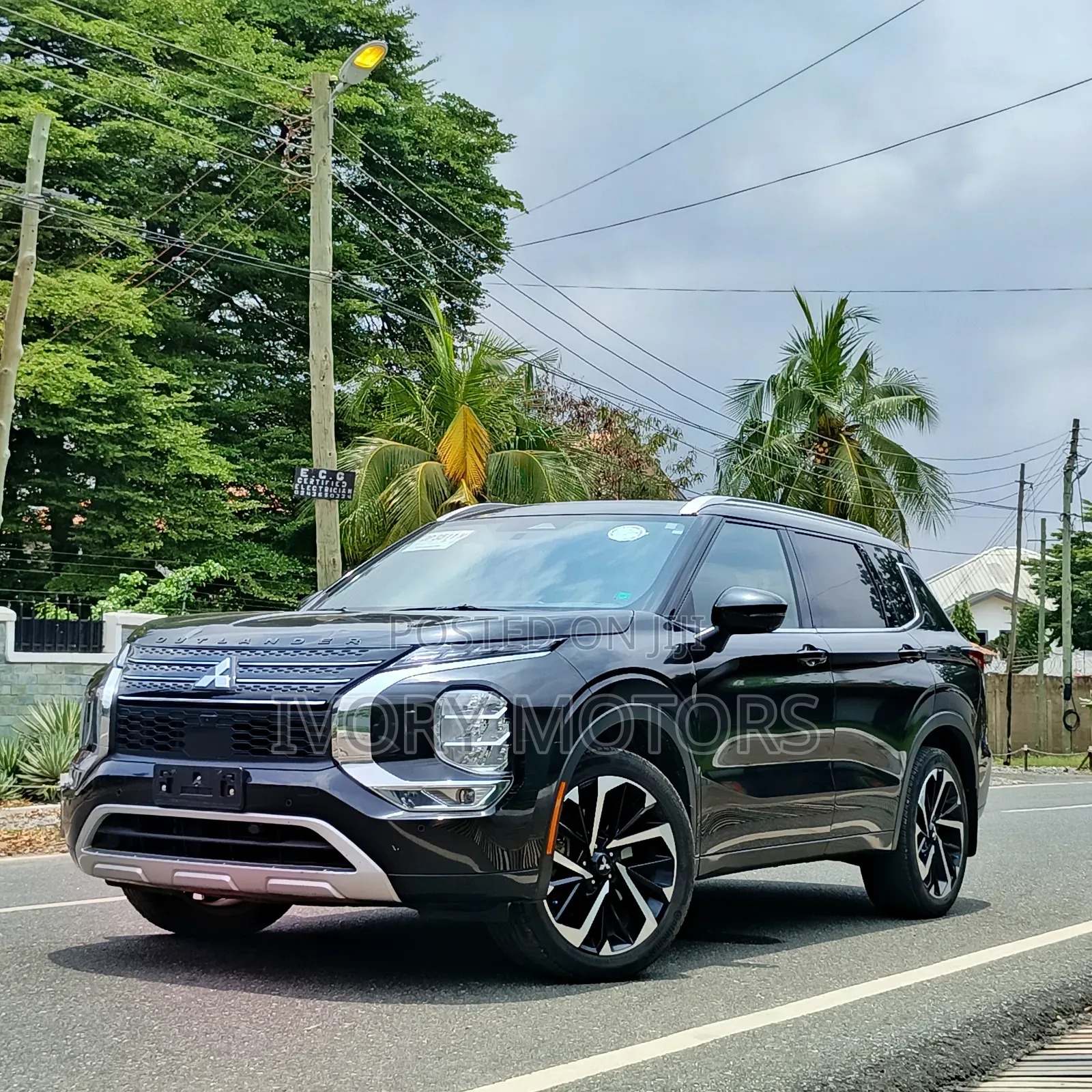 Mitsubishi Outlander 2024 Black