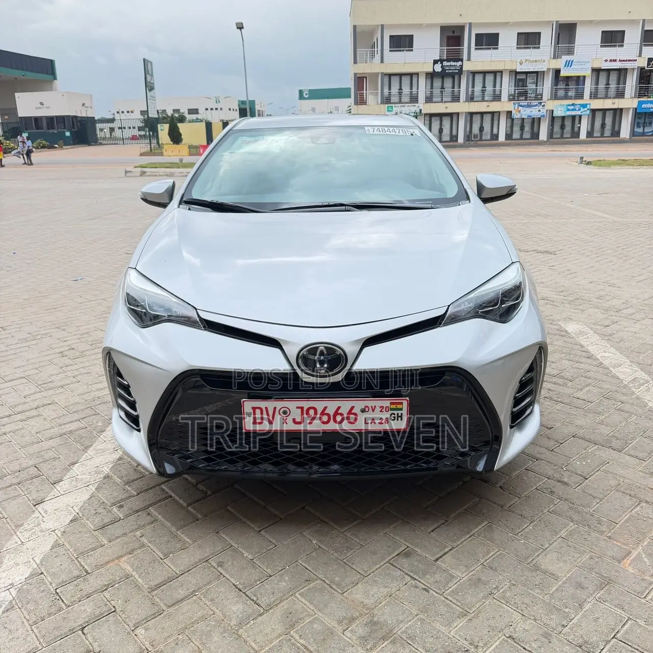 Toyota Corolla XSE (1.8L 4cyl 2A) 2019 Silver