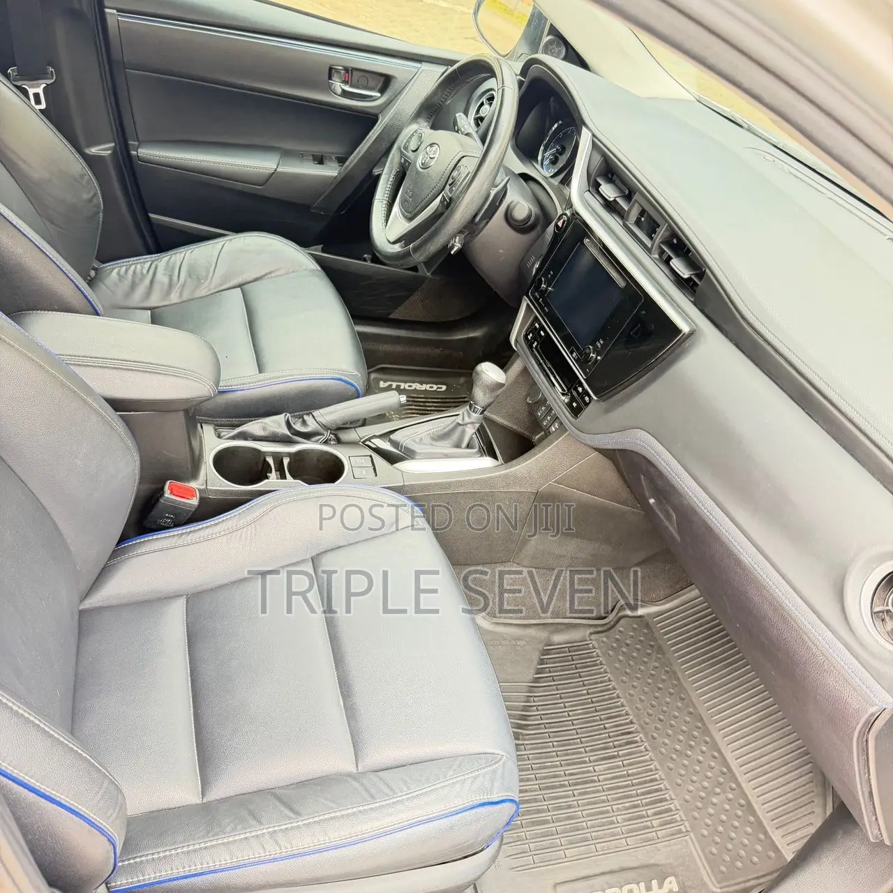 Toyota Corolla XSE (1.8L 4cyl 2A) 2019 Silver