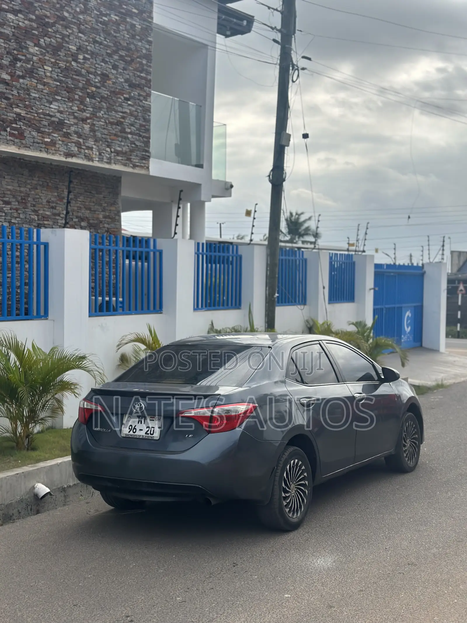Toyota Corolla LE 4dr Sedan (1.8L 4cyl CVT) 2016 Blue
