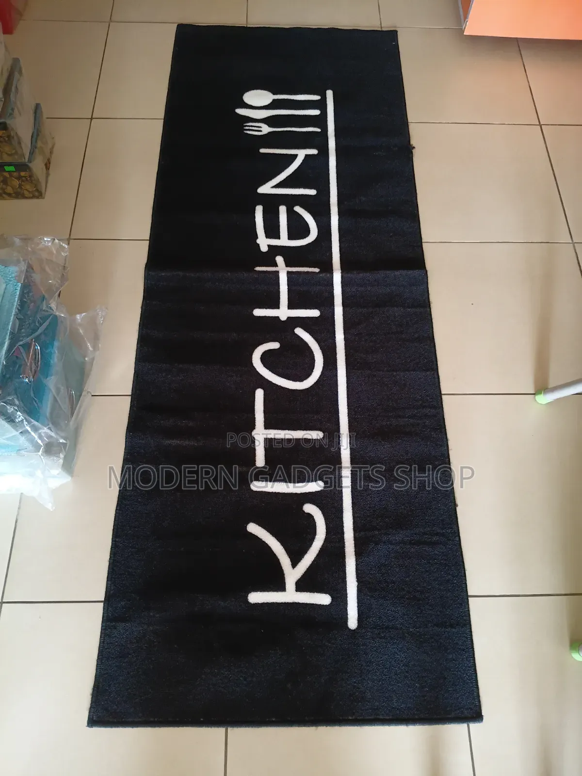Modern Kitchen Runner Mat – Non-Slip & Easy Clean