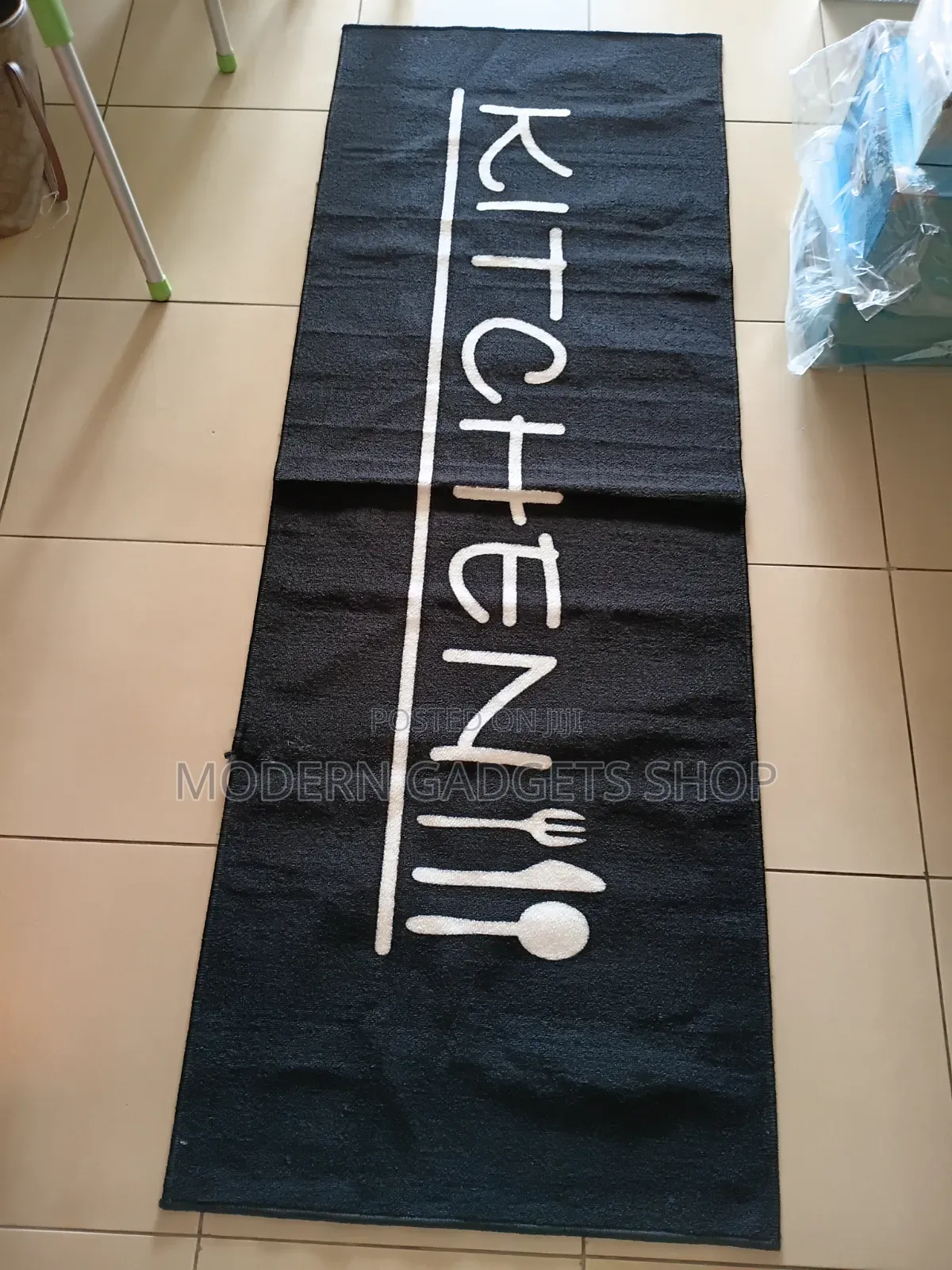 Modern Kitchen Runner Mat – Non-Slip & Easy Clean