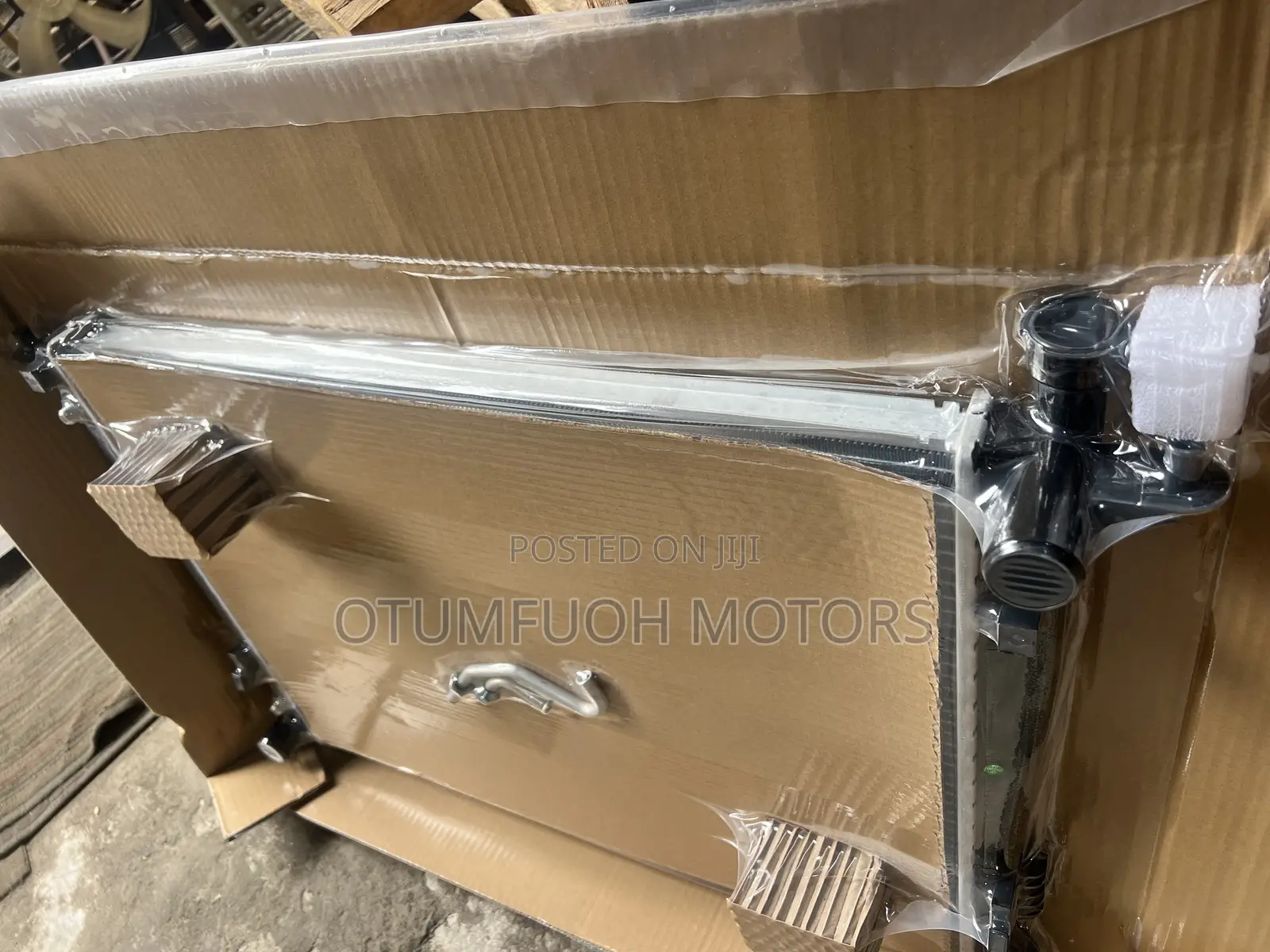 Hyundai Tucson 2012 2013-2015 Radiator (Water Tank)