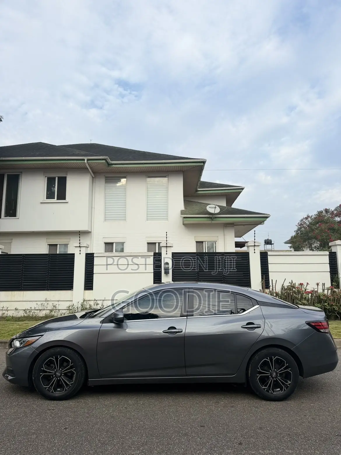Nissan Sentra SV 2022 Gray