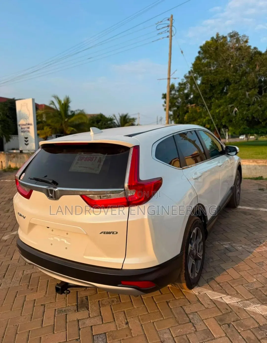 Neat Unregistered 2018 Model
Honda CR-V AWD White