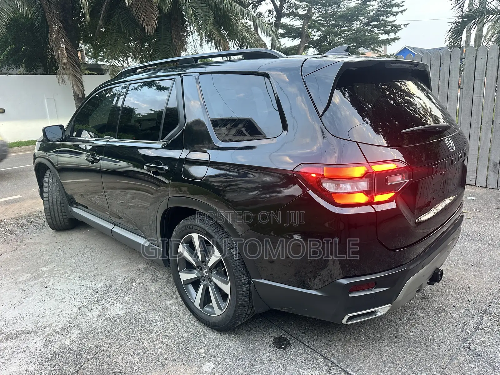 Honda Pilot Touring AWD 2025 Black