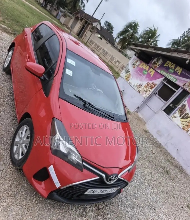 Toyota Yaris 2016 Red