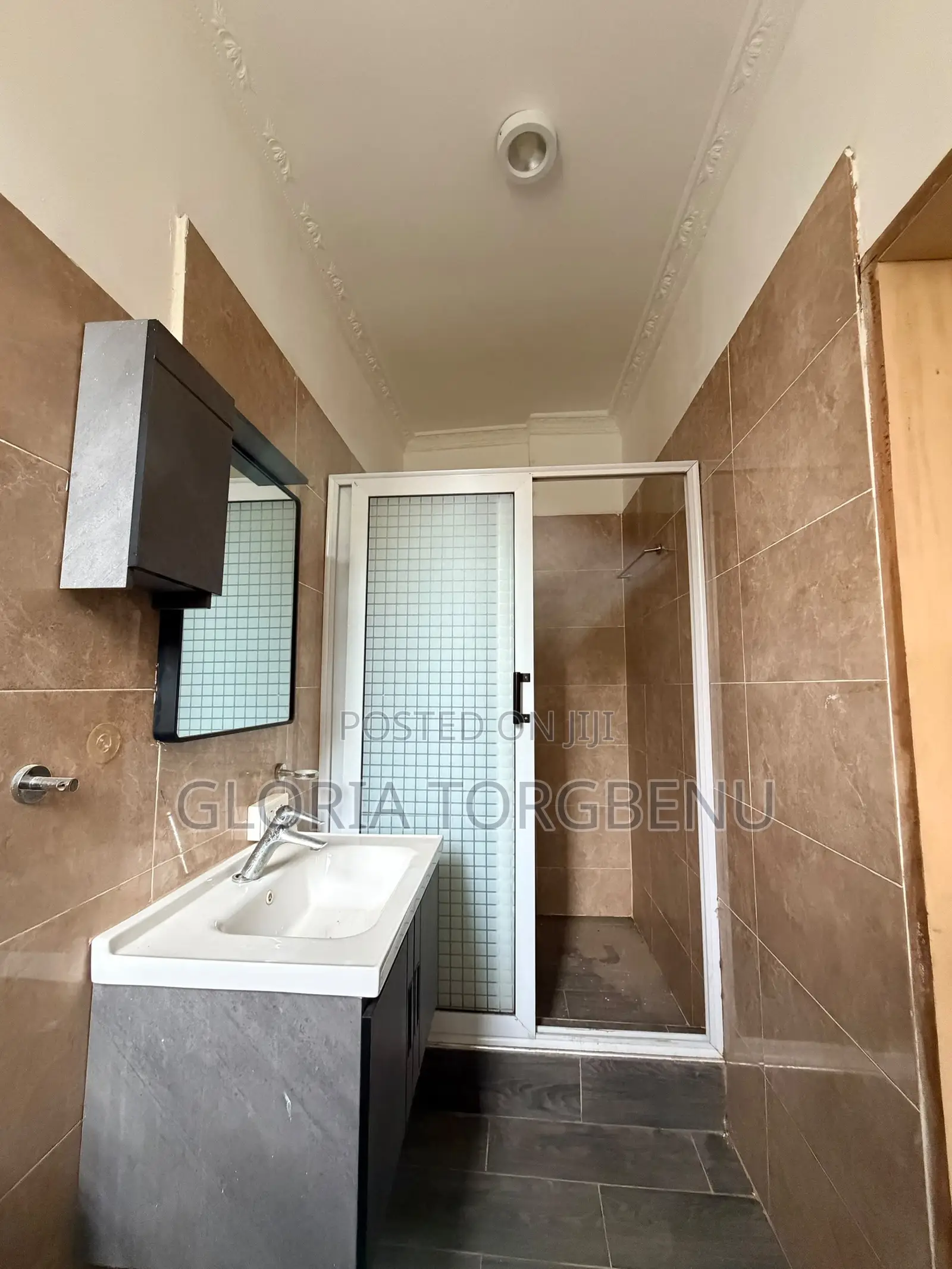 1bdrm Apartment in Adjiringanor, Adjiriganor for rent