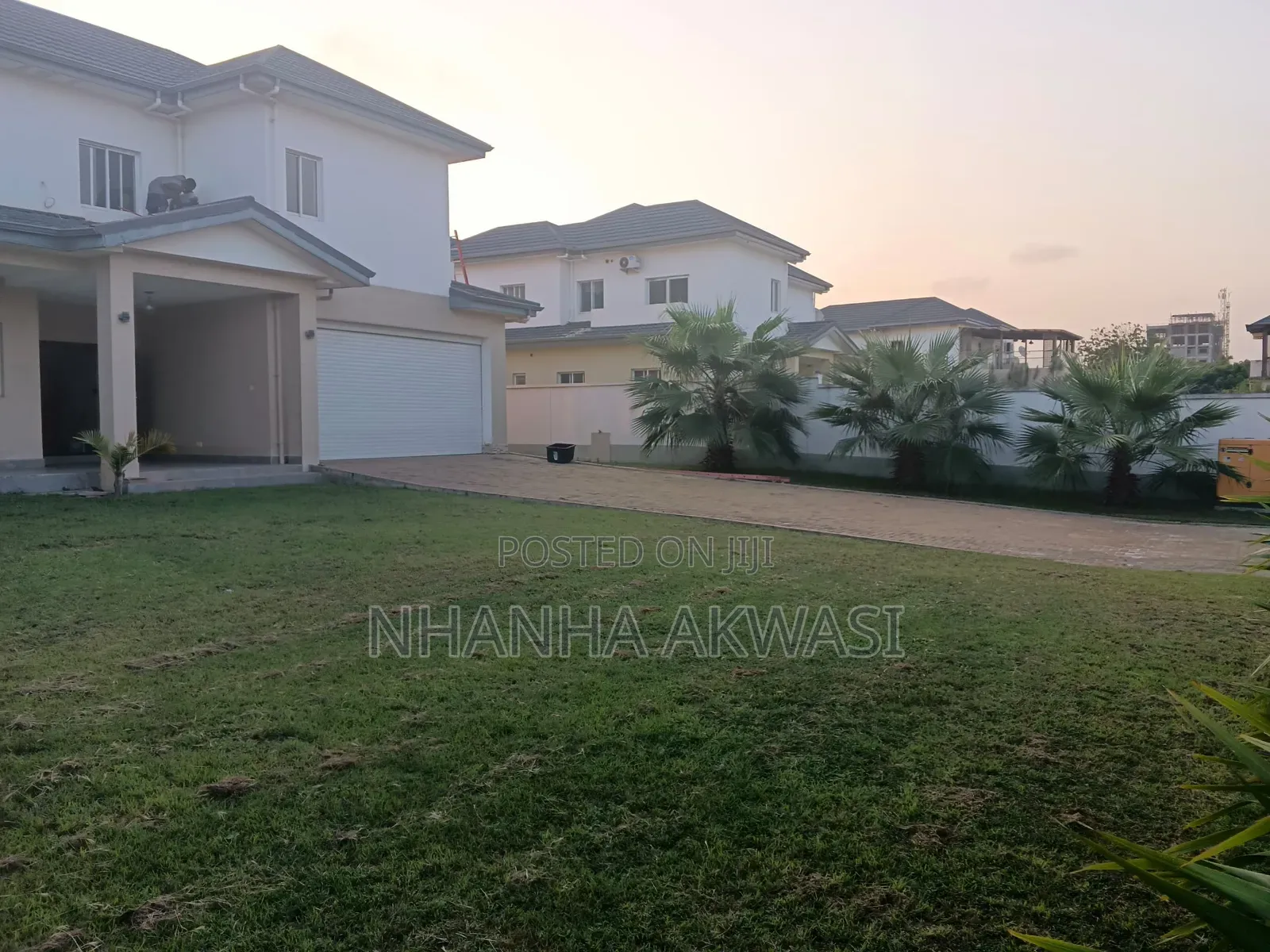 5bdrm House in Sakumono Ntac for rent