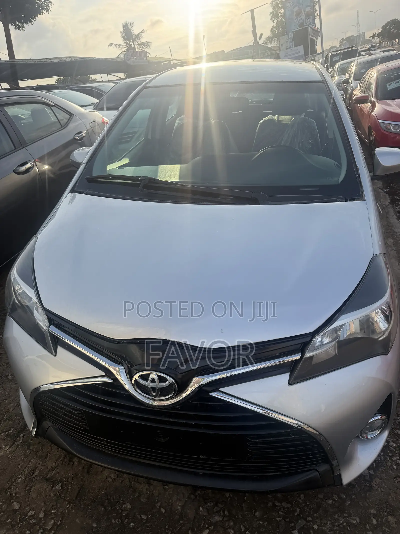 Toyota Yaris 2015 Silver