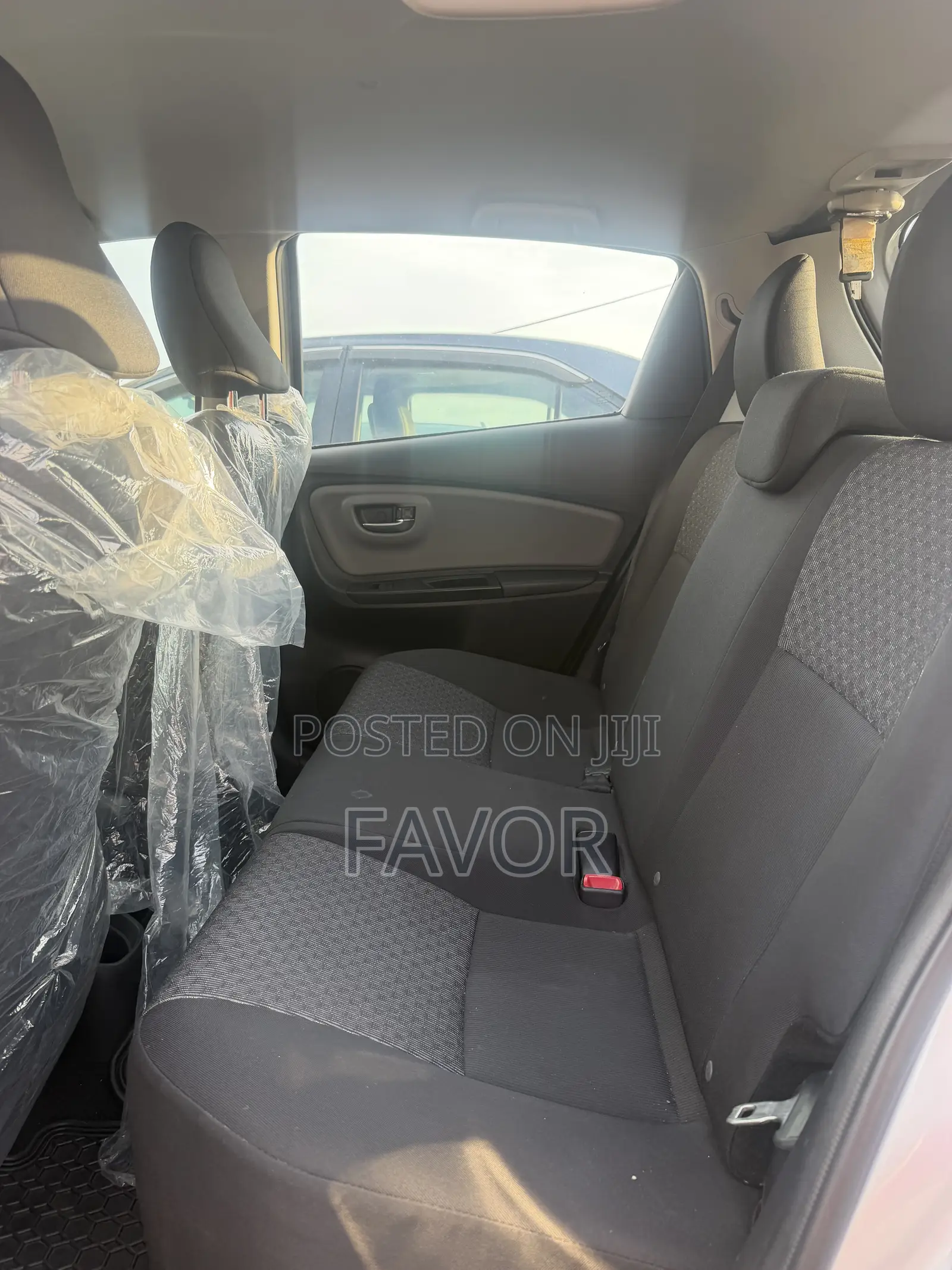 Toyota Yaris 2015 Silver