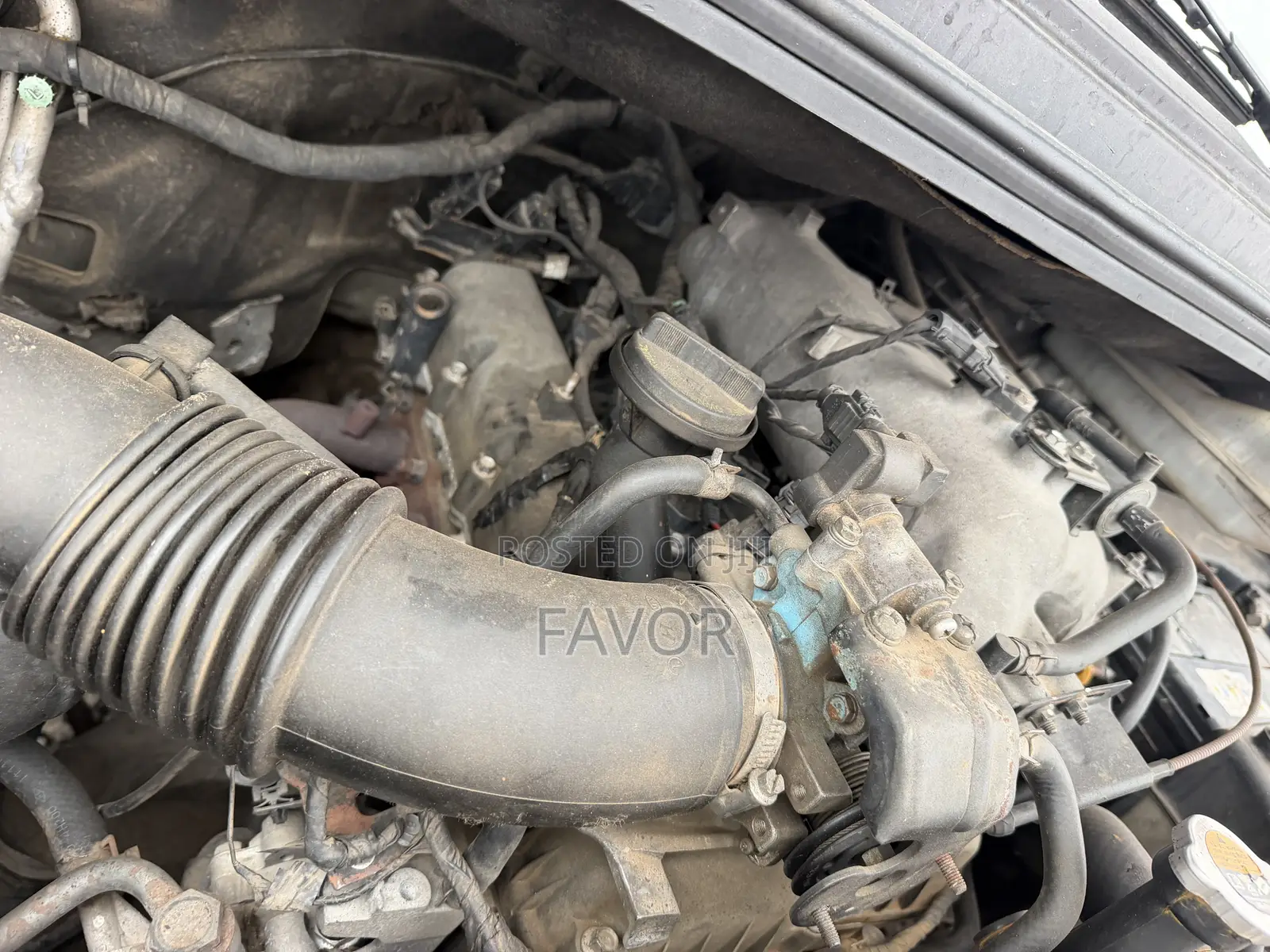 Hyundai Satellite 2013 Silver