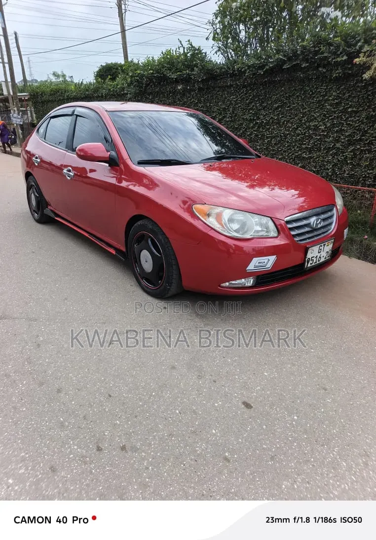 Hyundai Elantra 2009 Red
