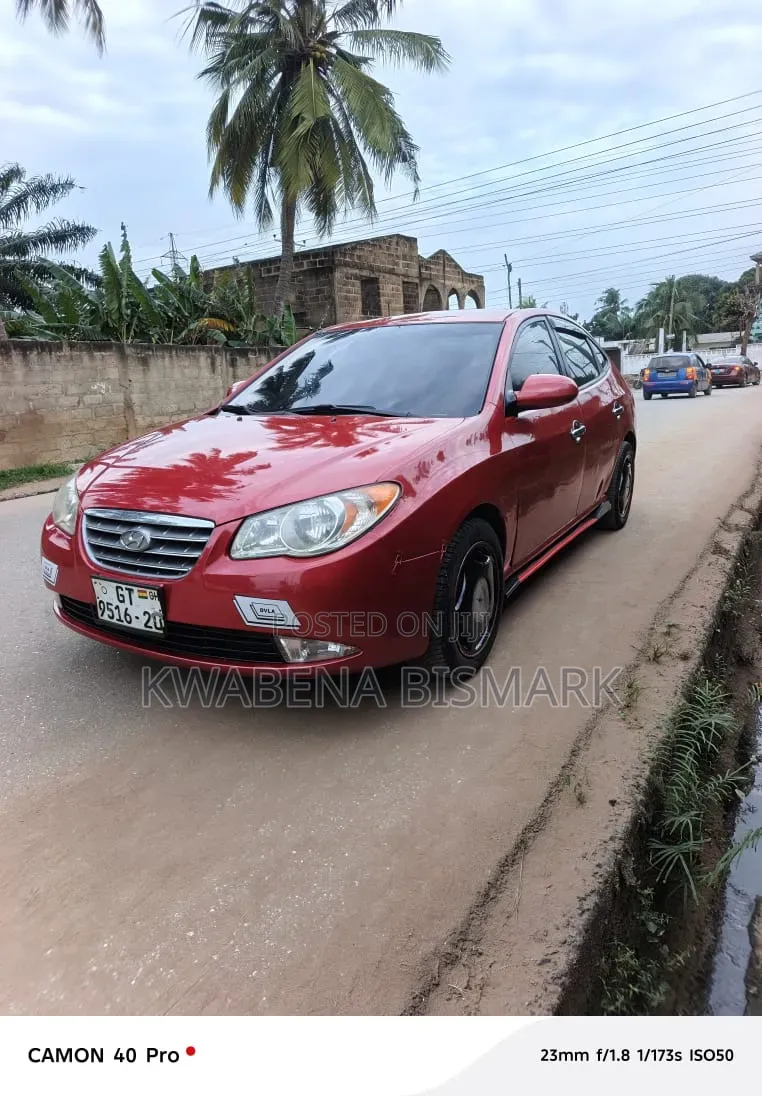 Hyundai Elantra 2009 Red