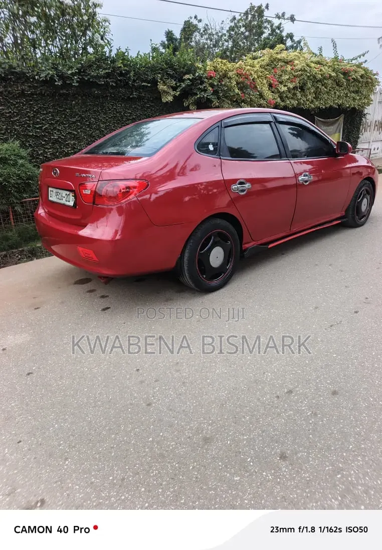 Hyundai Elantra 2009 Red