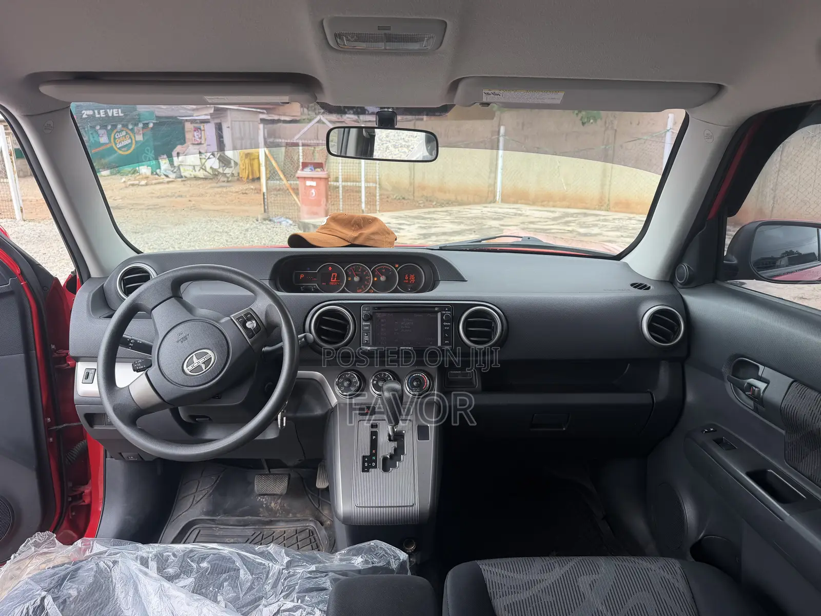 Toyota Spade 2013 Red