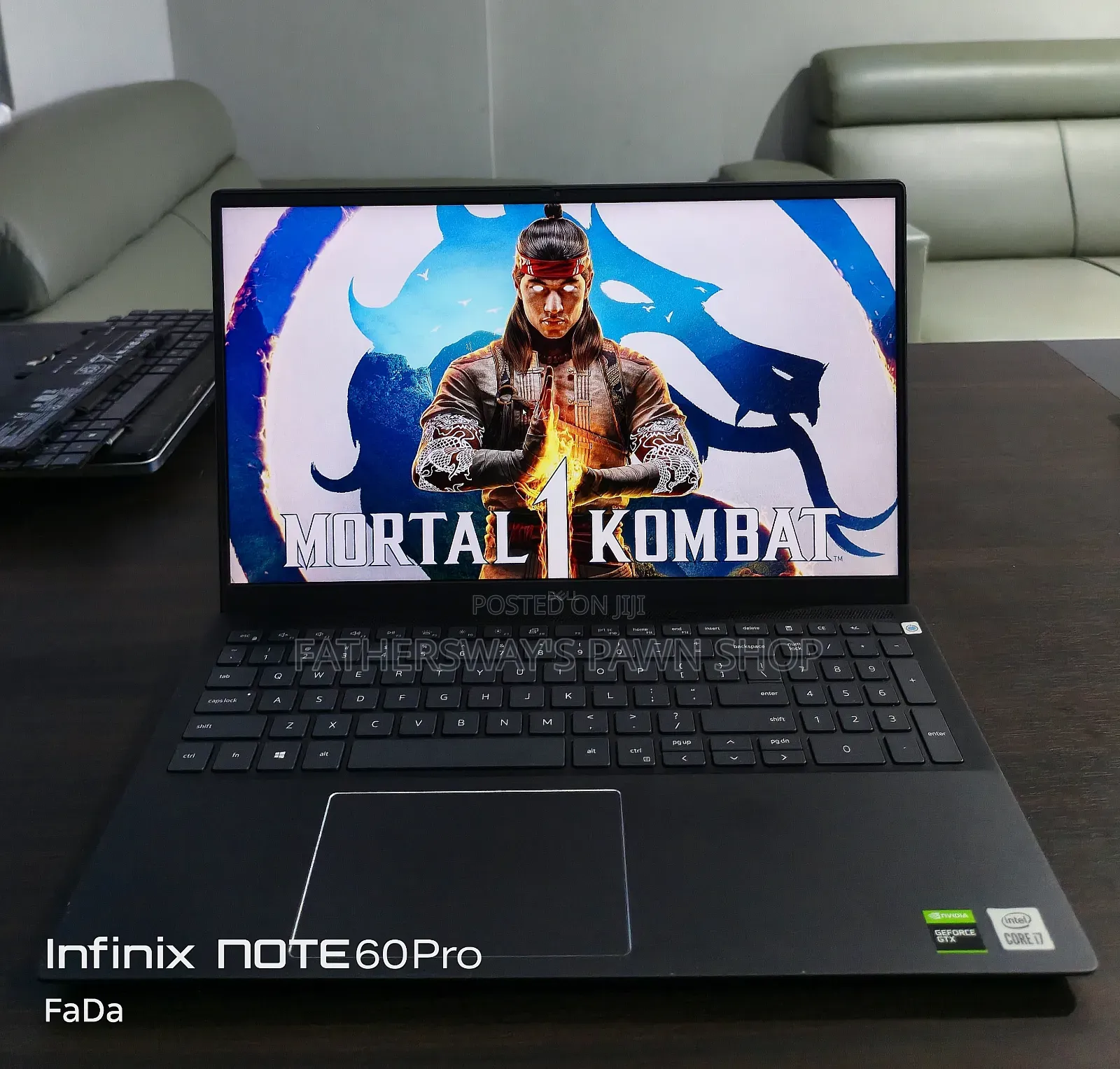 Laptop Dell Inspiron 15 7500 16GB Intel Core i7 SSD 512GB