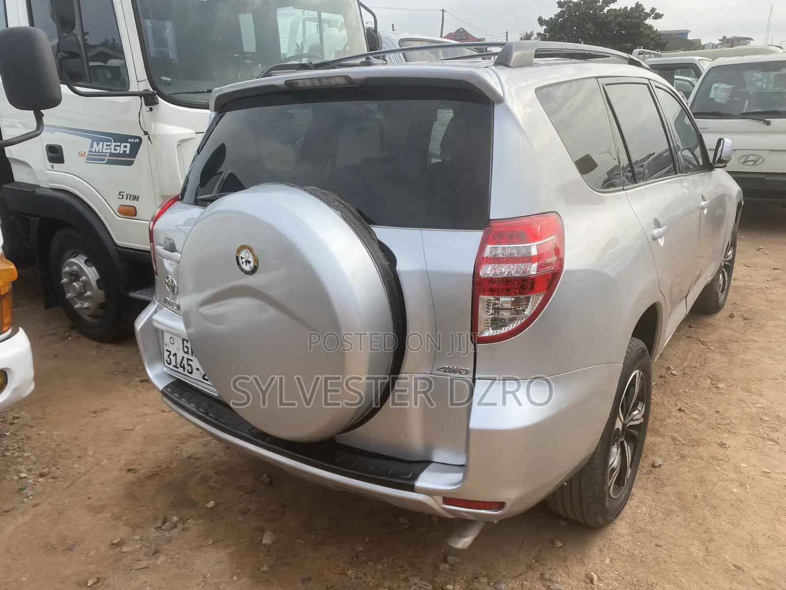 Toyota RAV4 2012 Silver