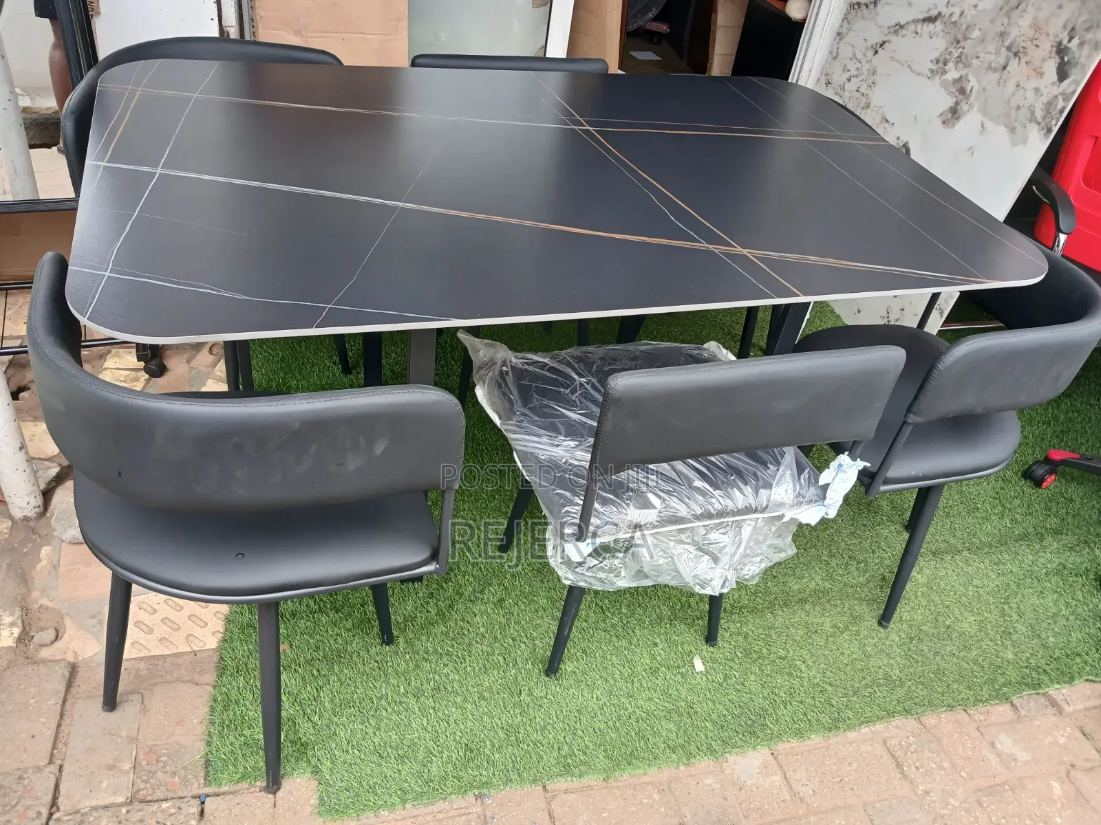 Durable Dinning Set