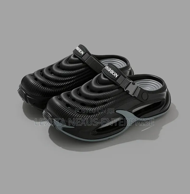 Black Comfortable Crocs