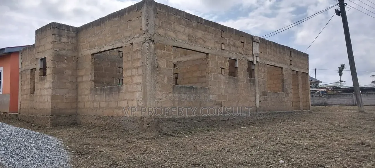 3bdrm House in Biakoye for sale