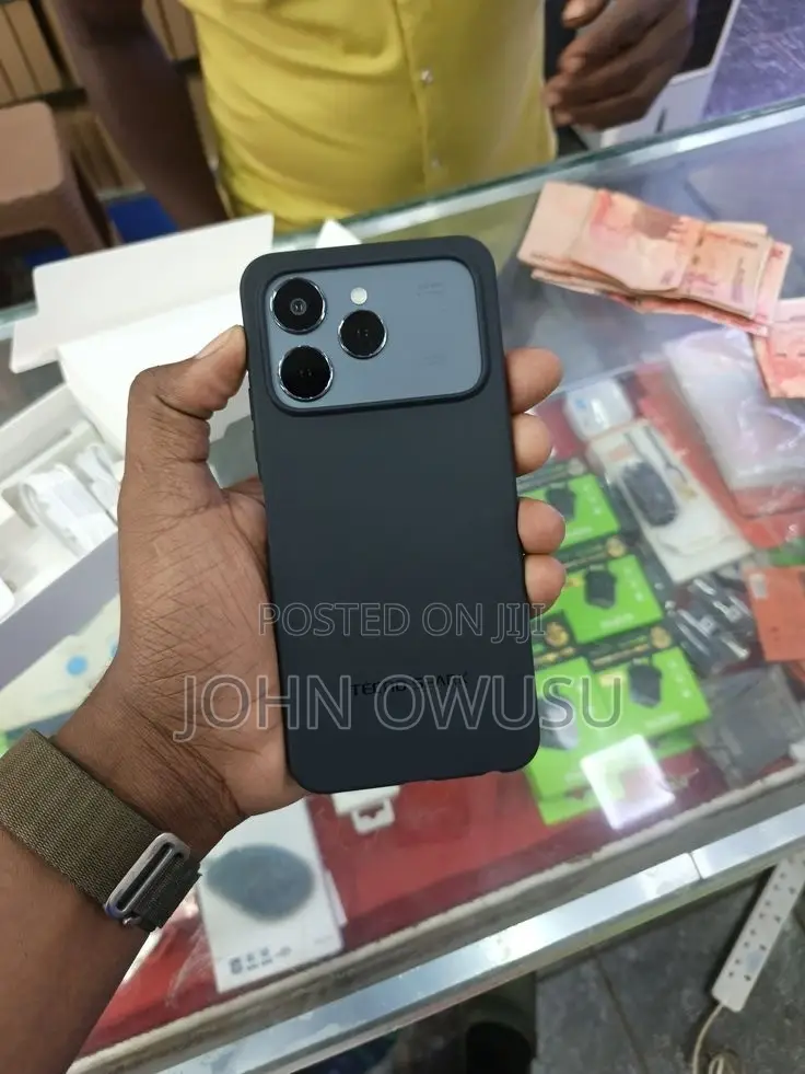 Tecno Spark 40 128 GB Black