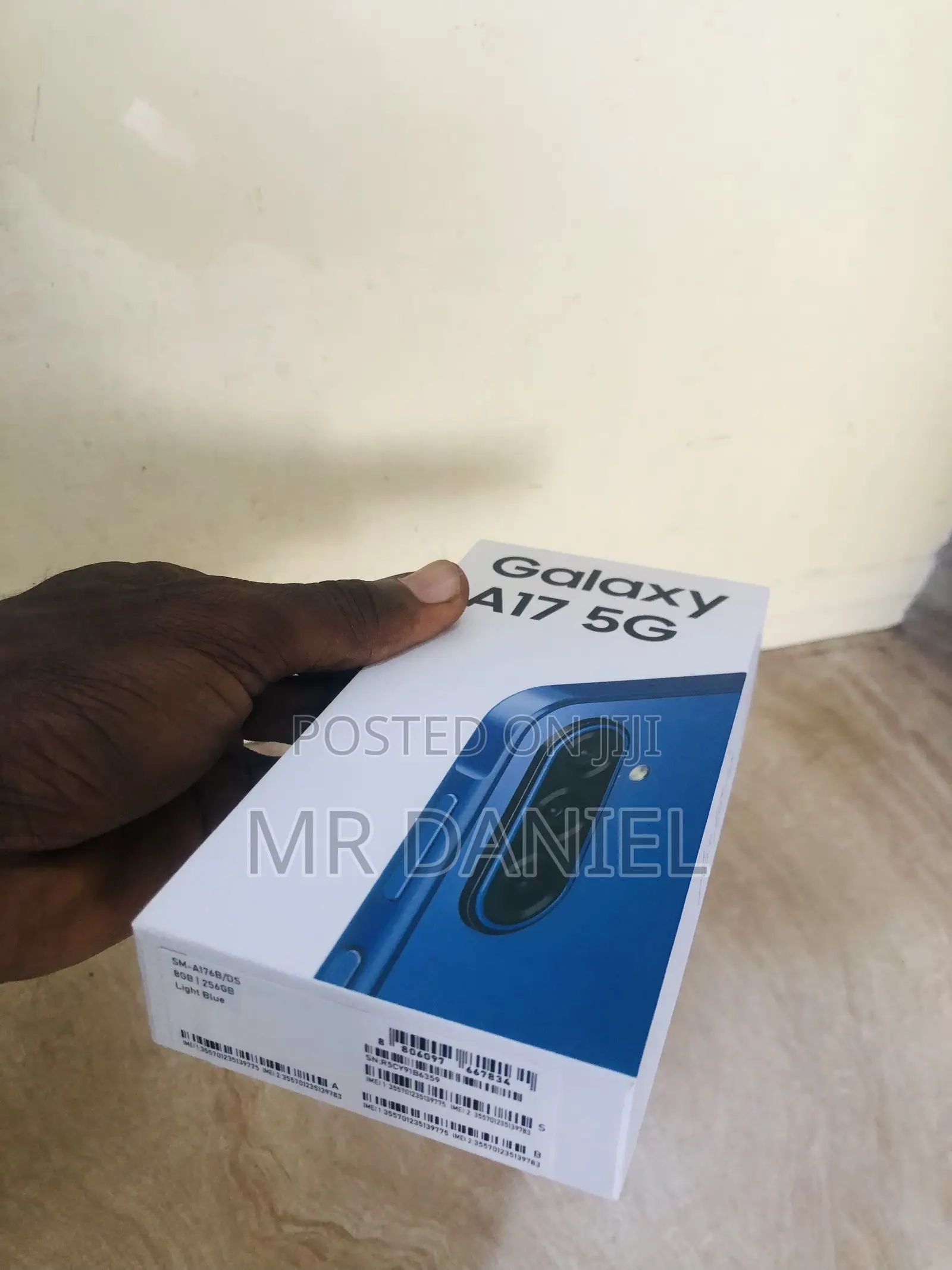 New Samsung Galaxy A17 5G 256 GB Blue