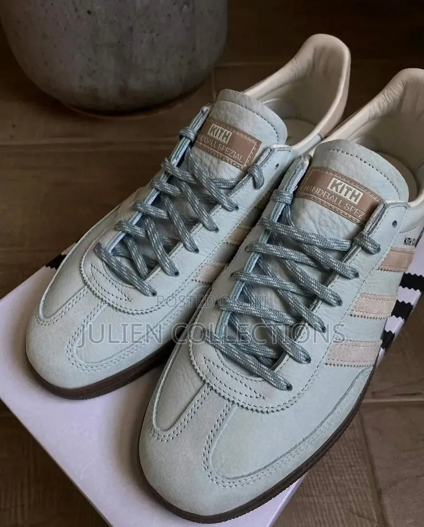 Adidas Kith Classic