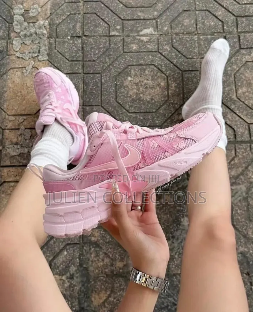Nike V2K Run Pink Foam