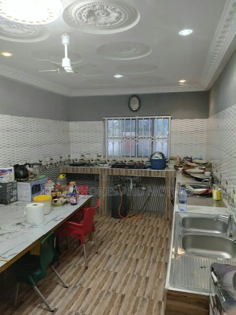 Furnished 7bdrm House in Dr Kk 7Rooms Lux, Bosomtwe for rent