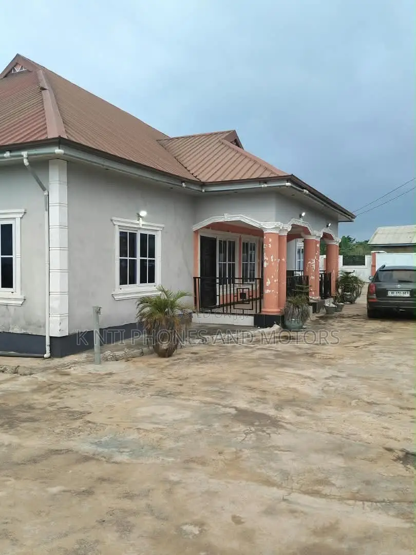 Furnished 7bdrm House in Dr Kk 7Rooms Lux, Bosomtwe for rent