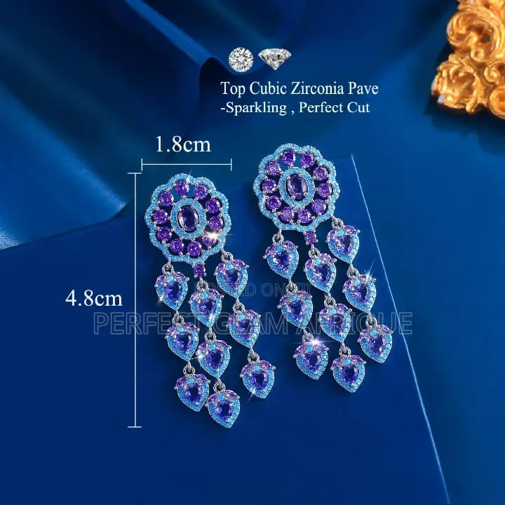 Dangling Zirconia Earring