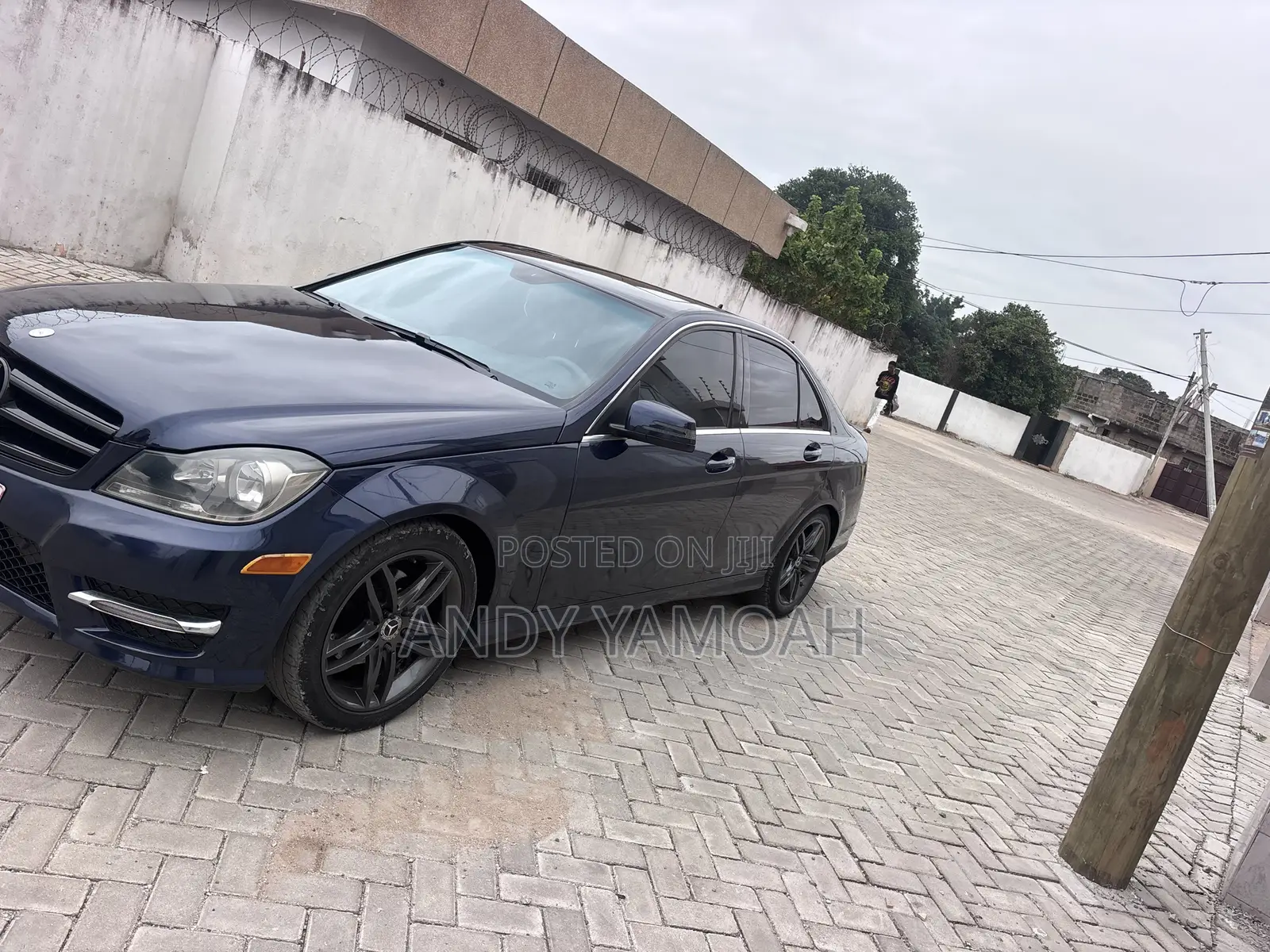 Mercedes-Benz C250 2014 Blue