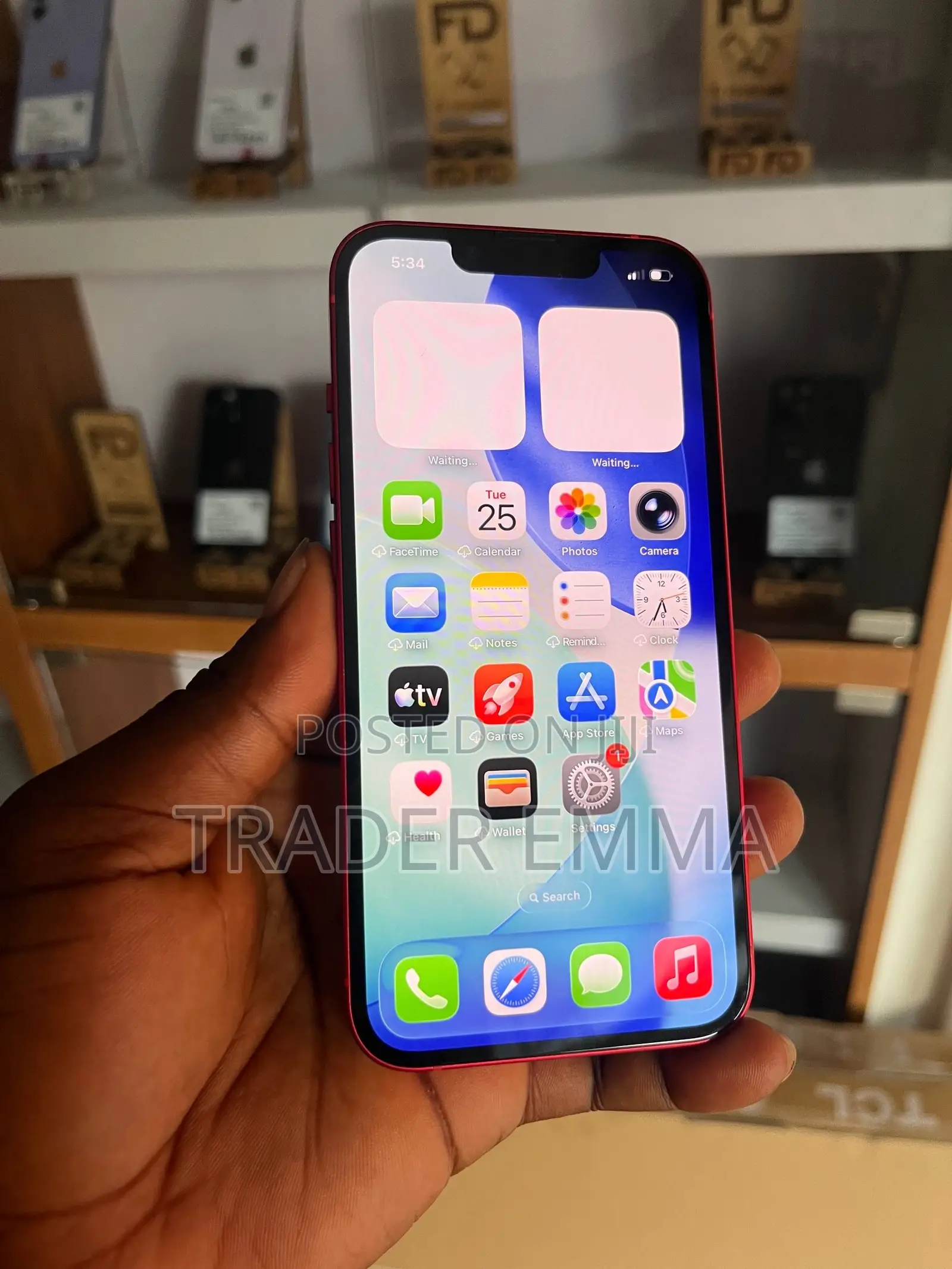 Apple iPhone 13 128 GB Red