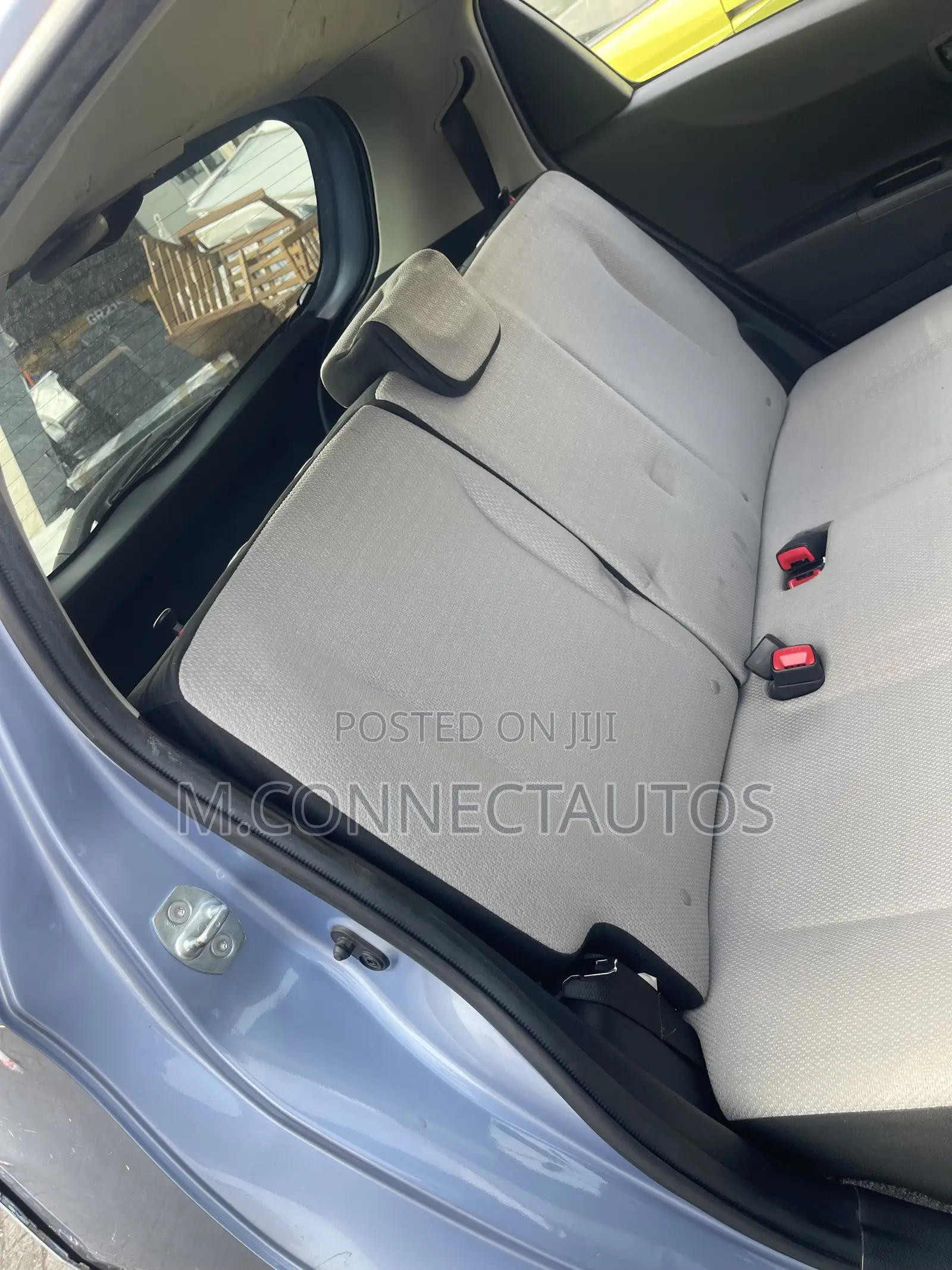 Toyota Vitz 1.0 FWD 3dr 2012 Blue