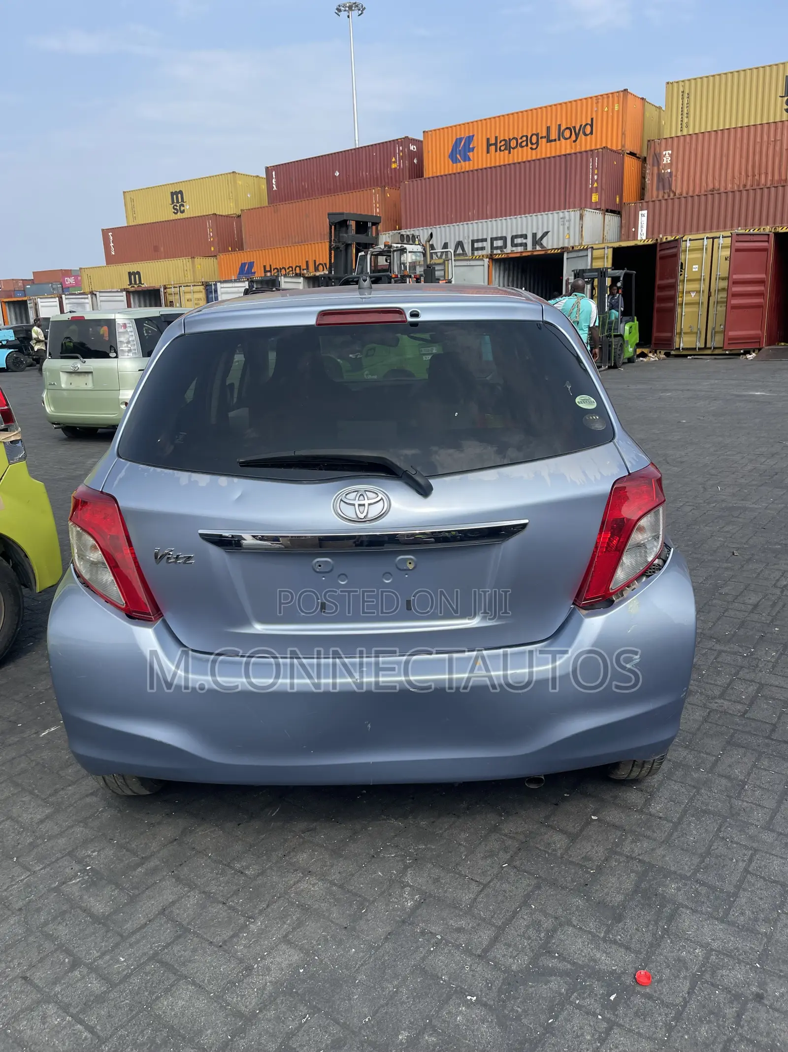 Toyota Vitz 1.0 FWD 3dr 2012 Blue