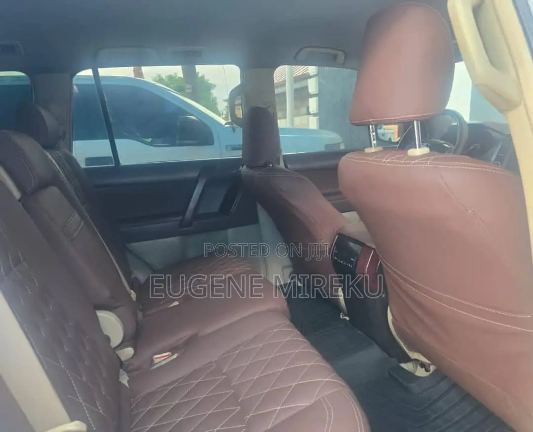 Toyota Land Cruiser Prado 2012 White