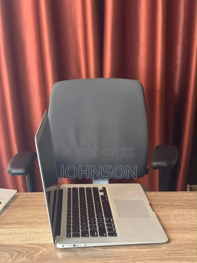 Laptop Apple MacBook Air 2015 8GB Intel Core i7 SSD 256GB
