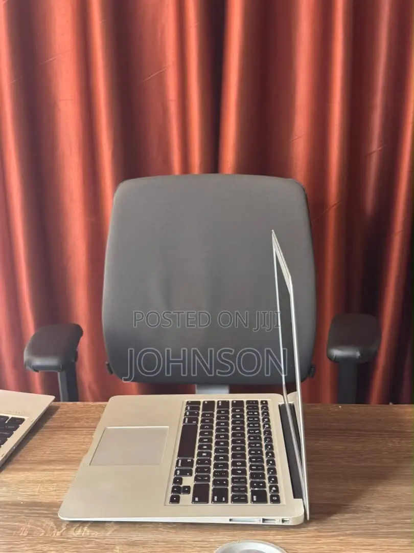 Laptop Apple MacBook Air 2015 8GB Intel Core i7 SSD 256GB
