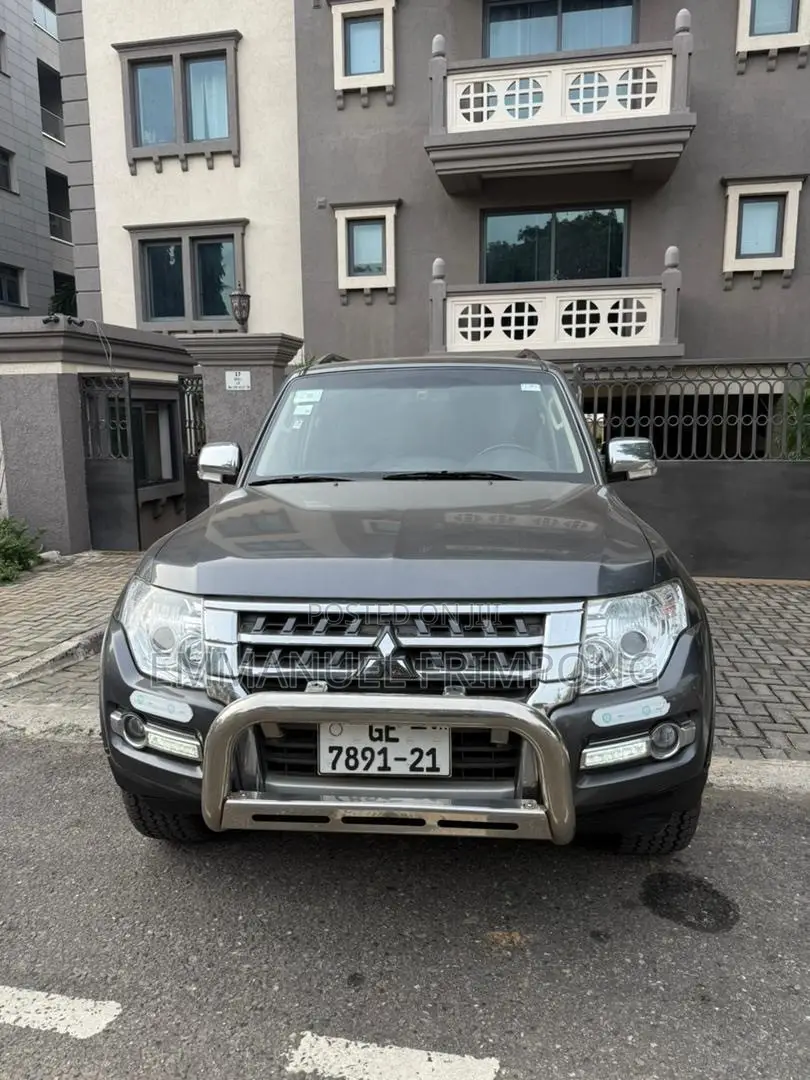 Mitsubishi Pajero V90 3.0 V6 GLS/GLX 2021 Gray