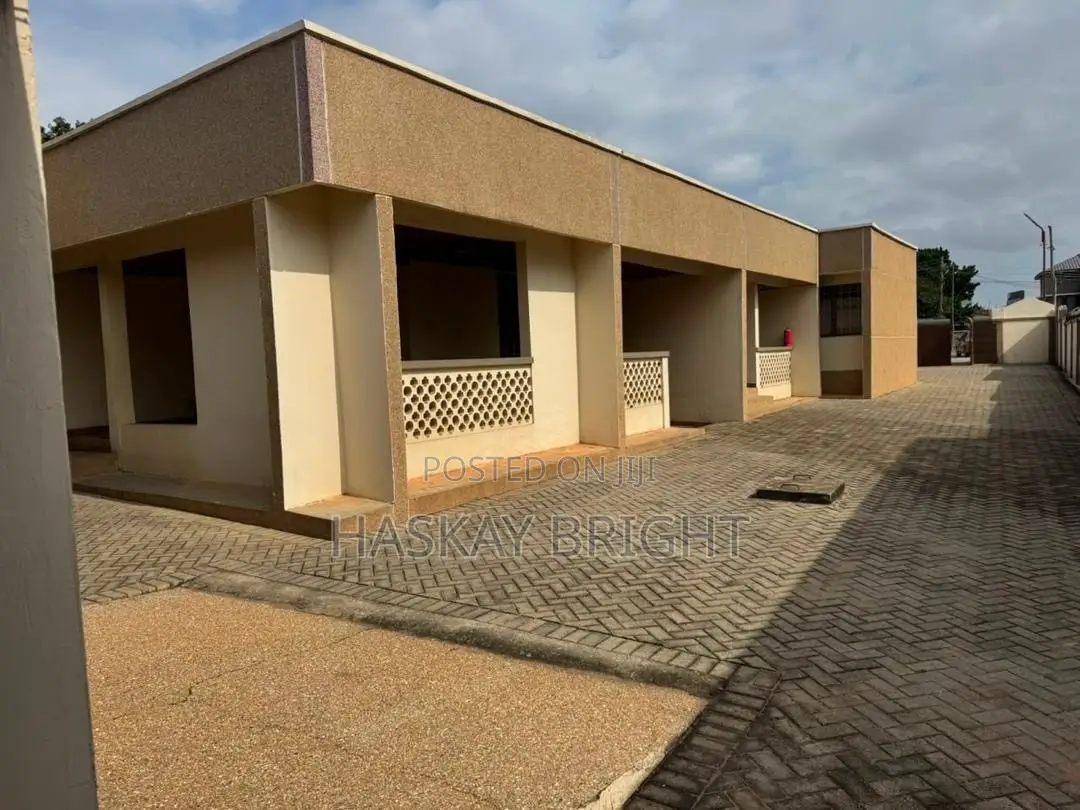 4bdrm House in Achimota for rent