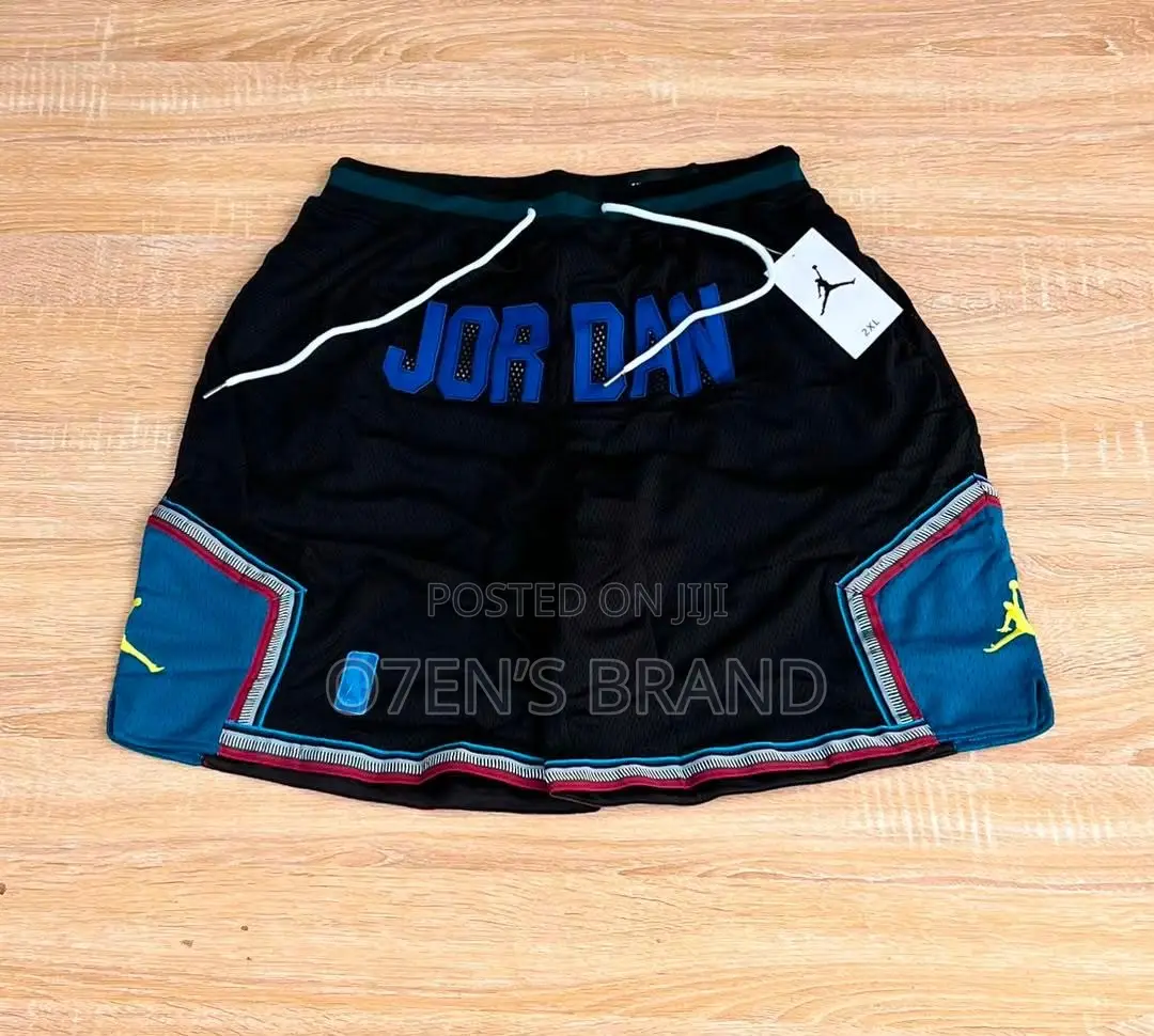 Short Lakers, Chicago Jordan Etc