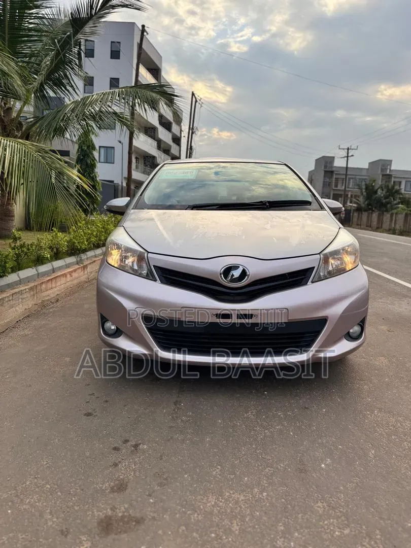 Toyota Vitz 2012 Pink