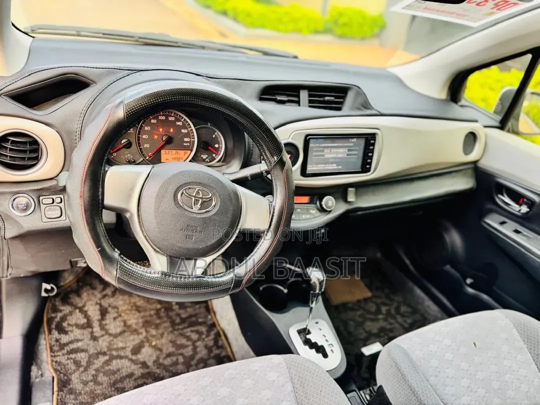 Toyota Vitz 2012 Pink