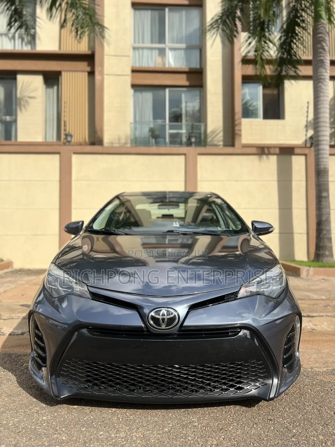 Toyota Corolla 2017 Gray
