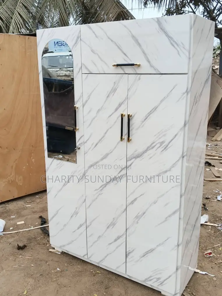 Premium Selfwardrobe